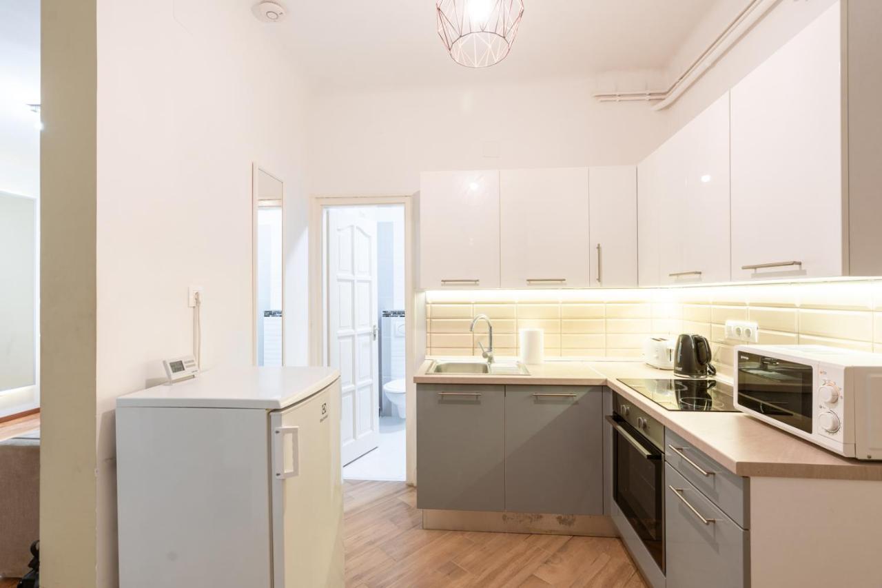 Central Seven Erzsebet Krt Budapest Extérieur photo