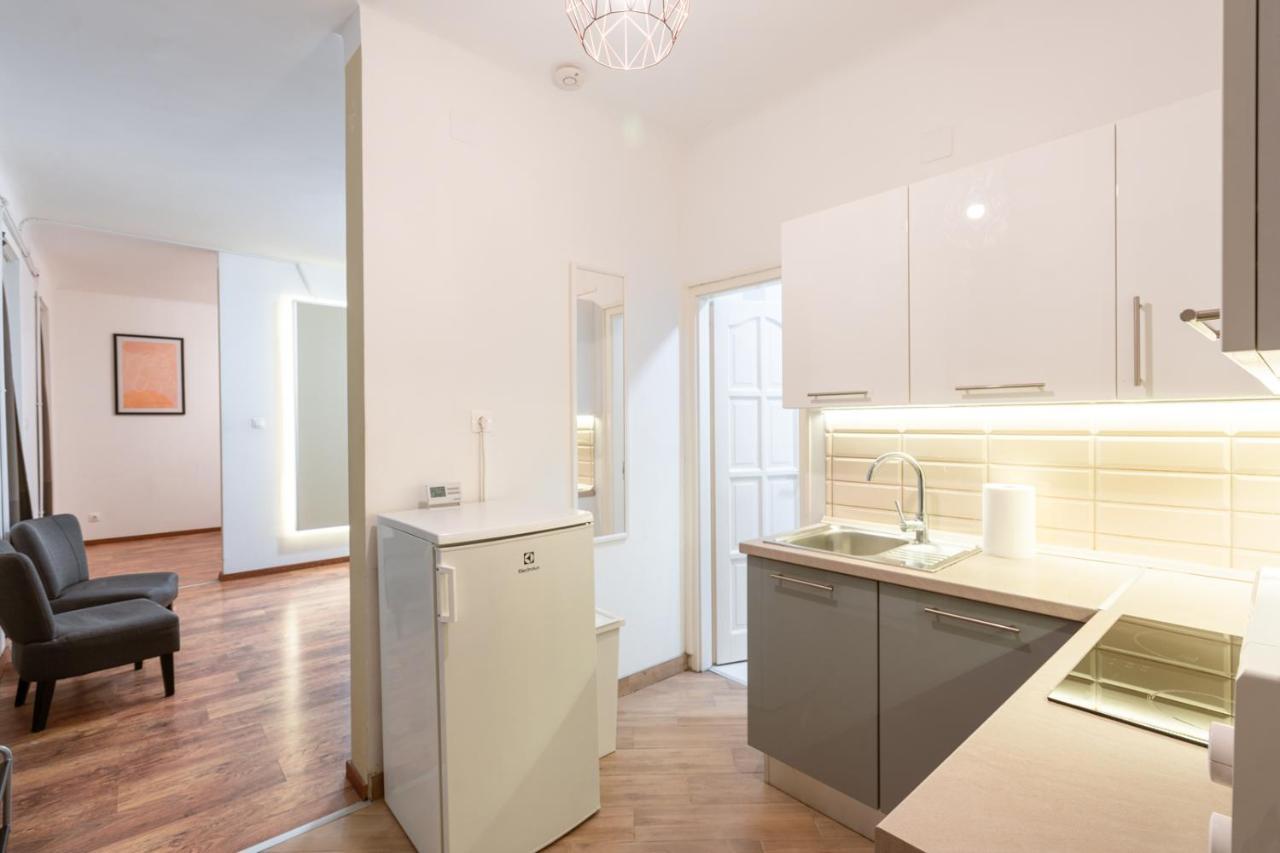 Central Seven Erzsebet Krt Budapest Extérieur photo